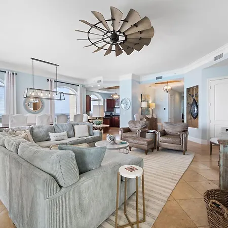 Villa Indigo East 2104 Penthouse